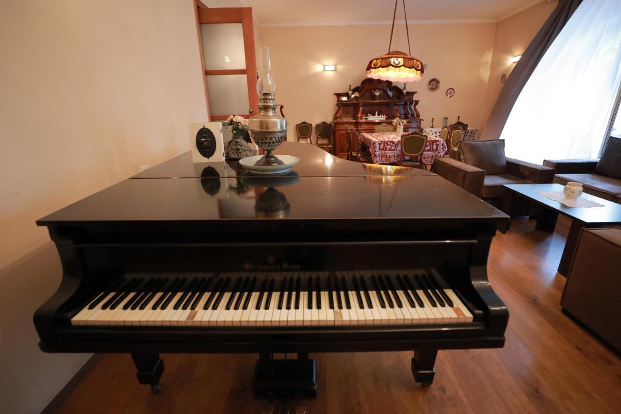 Apartment At 12 Baratashvili Street Тбилиси Екстериор снимка