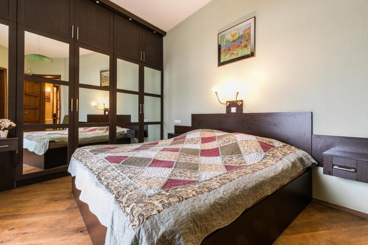 Apartment At 12 Baratashvili Street Тбилиси Екстериор снимка